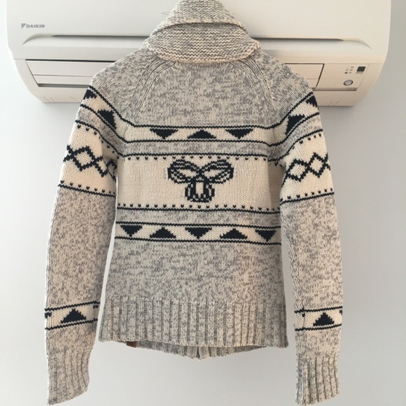 Aritzia sea to sky cowichan wool sweater / cardigan Sz small NWOT - Picture 2 of 5